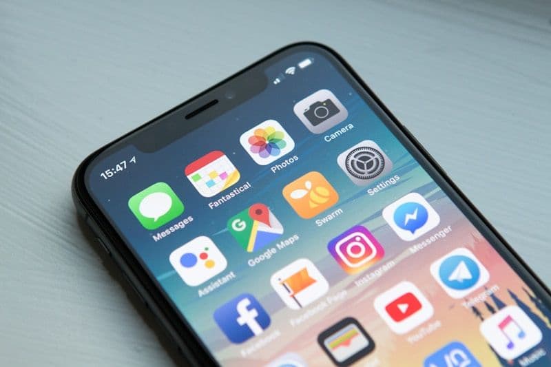 Zakelijk team plant een interactieve WhatsApp-klantreis